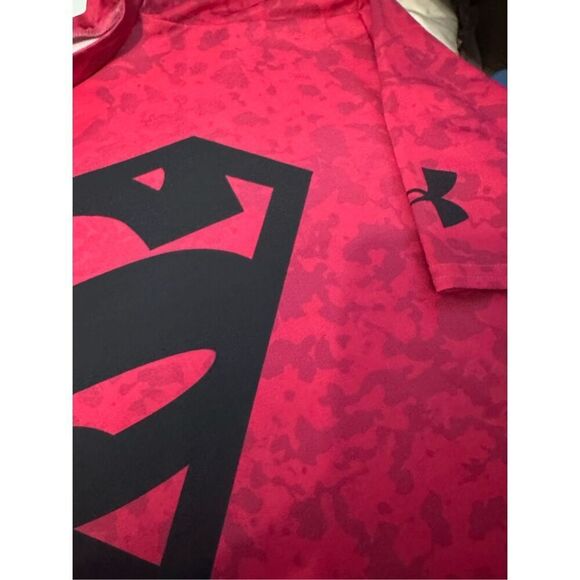 Under Armour Men's Pink DC Comics Superman Heat Gear Compression T-Shirt Size XL - Picture 2 of 6